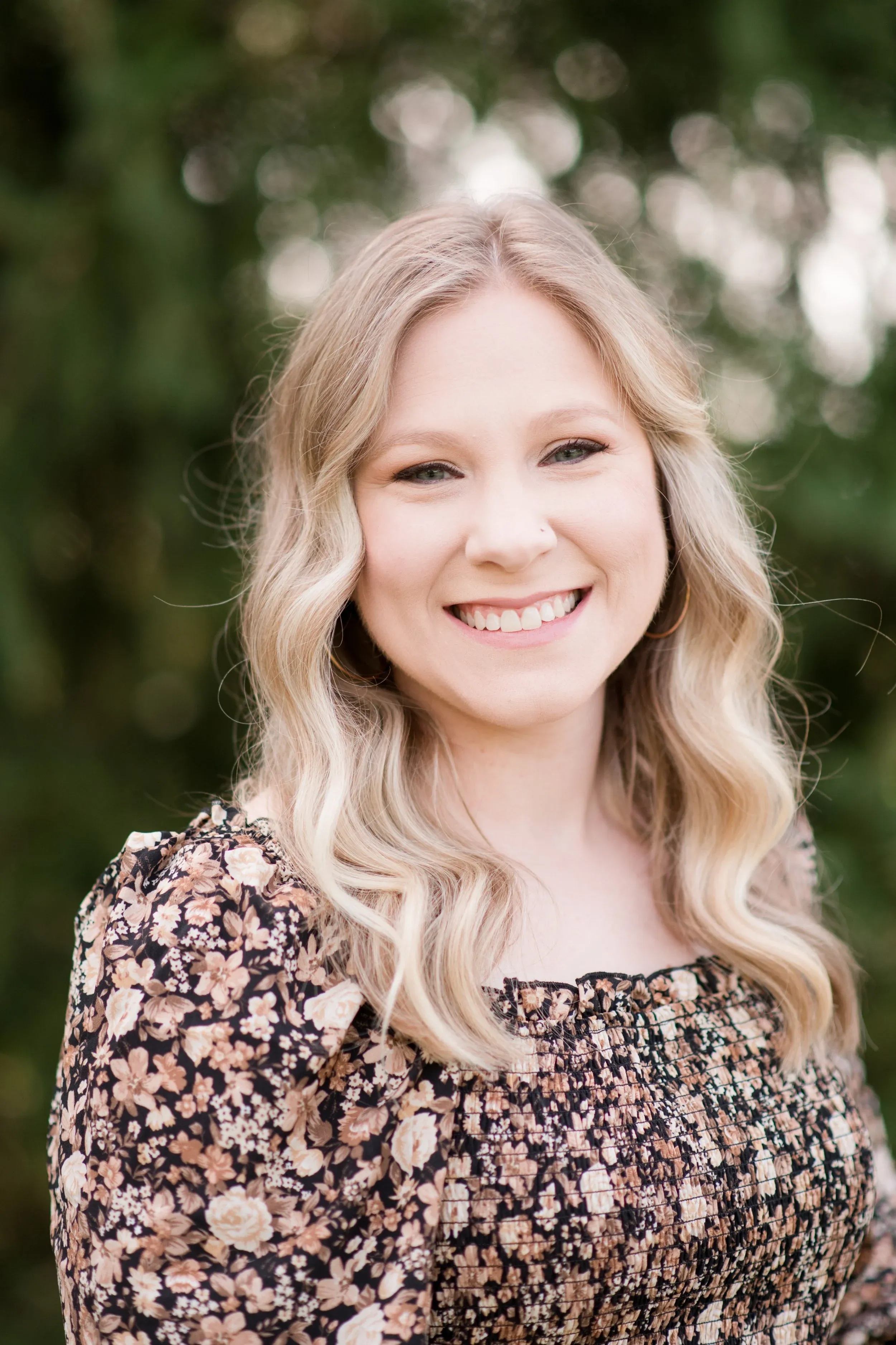 Seamless gray blending with warm, polished tones